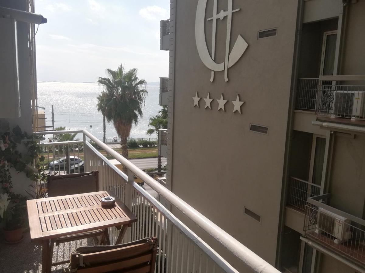 Athens Riviera Apt With Seaview, 15' To Acropolis Esterno foto